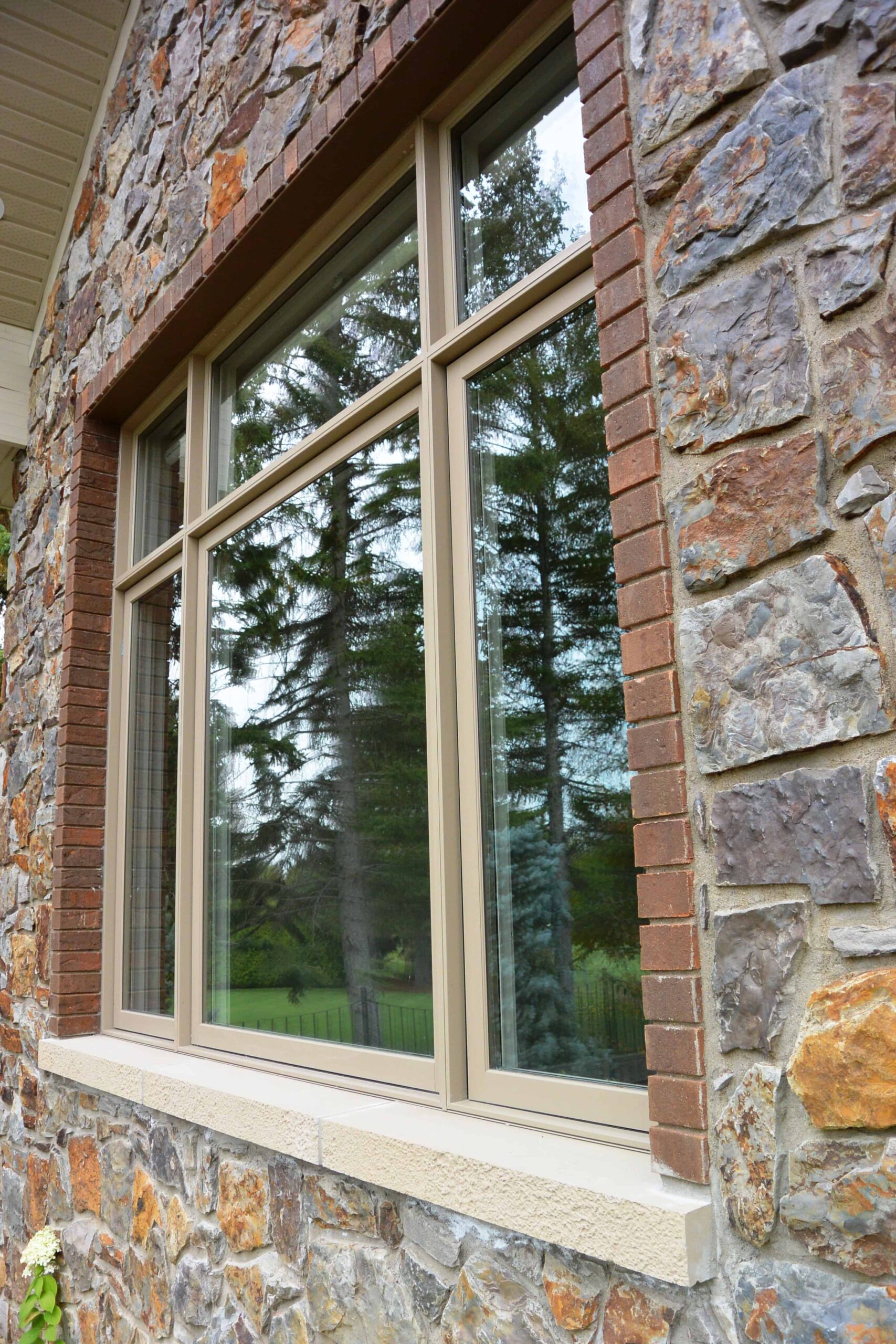 The Flawless Hansen Resdience - CAST SUPPLY